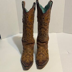 Corral Vintage golden brown Boots 6 1/2 M.